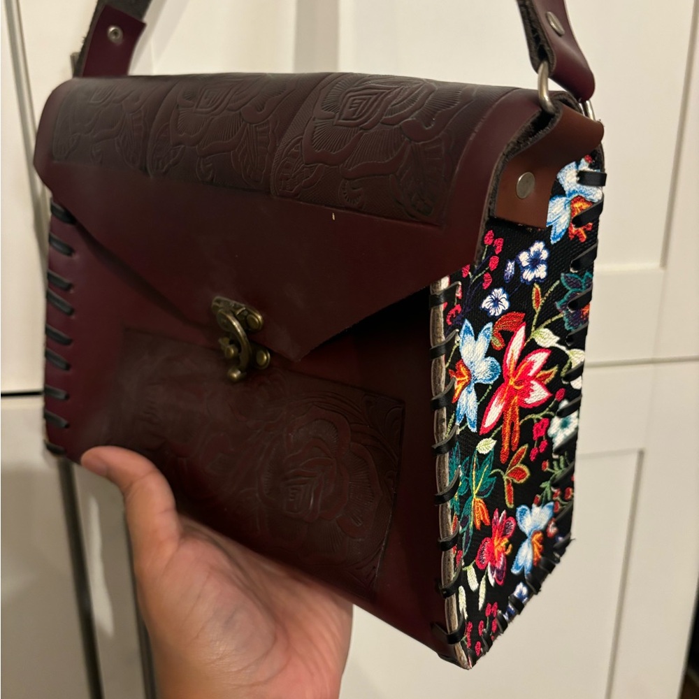 Burgundy leather Purse from Mexico